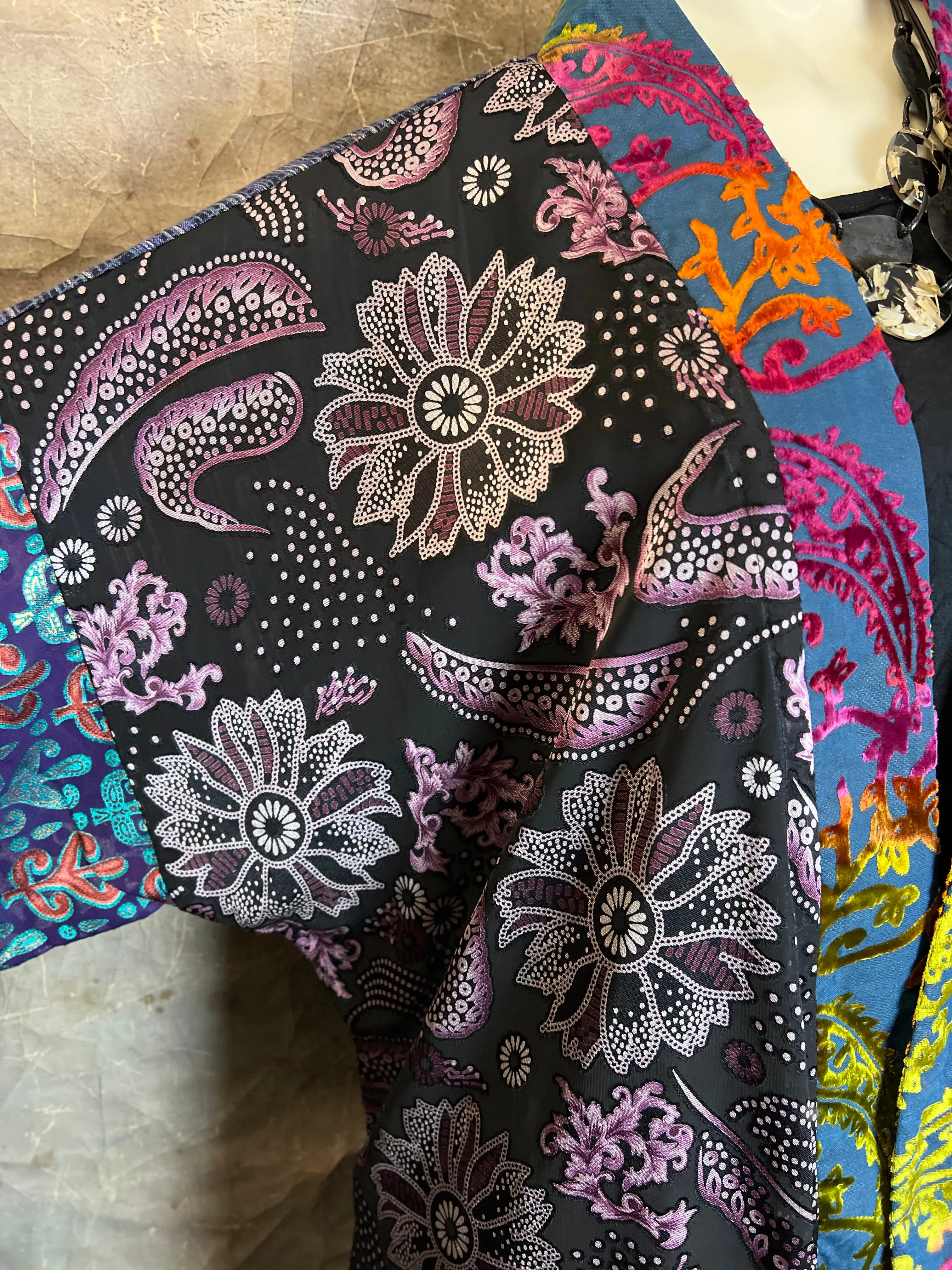 5859 Orchid Artsy Duster