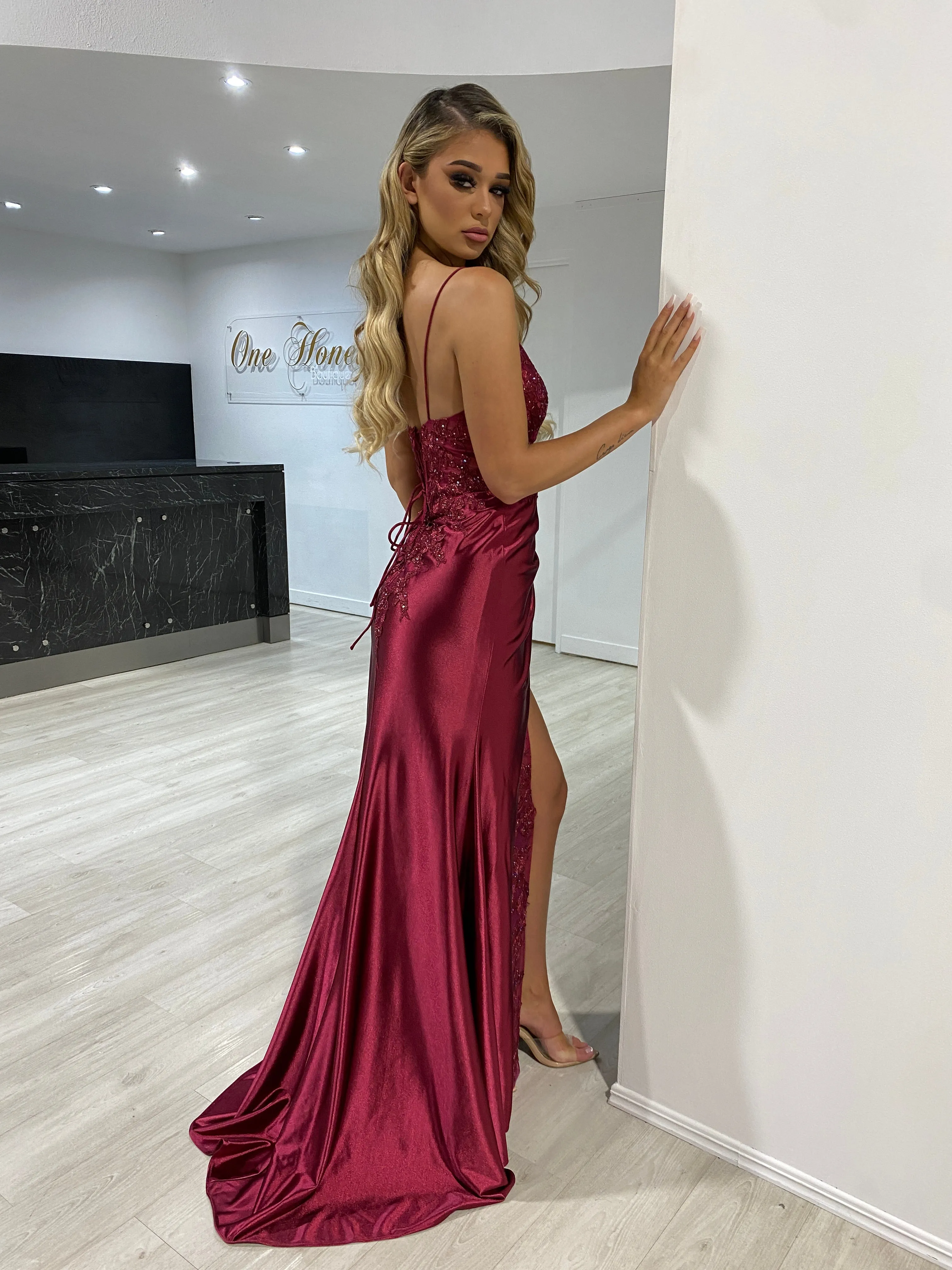 Elegant ALVA Lace-Trim Corset-Back Formal Dress in Silky Fabric