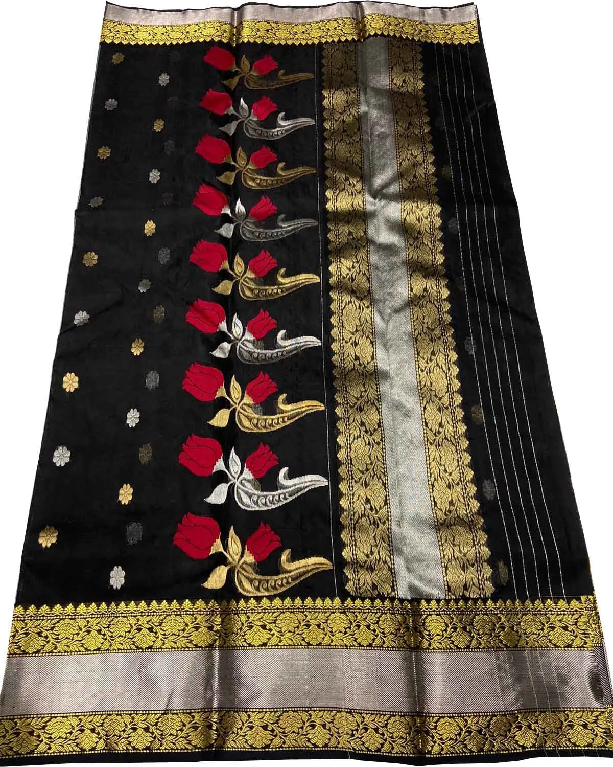 Black Chanderi Handloom Pure Katan Silk Flower Design Saree
