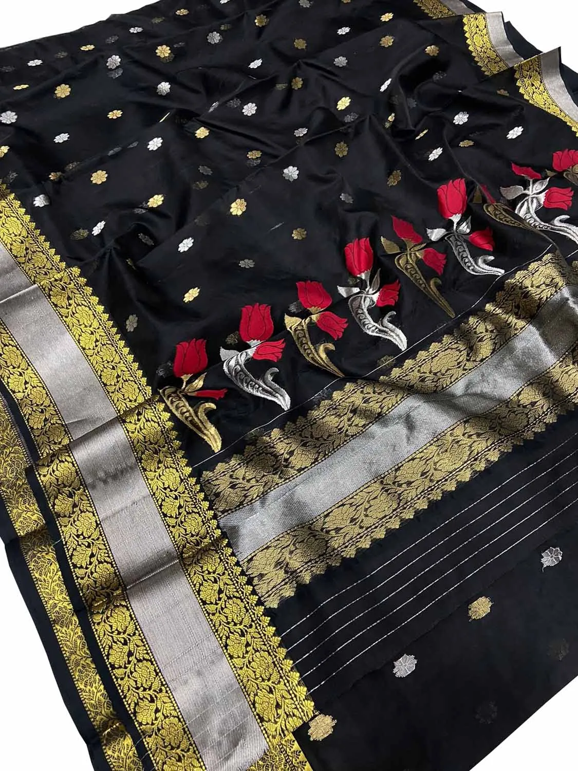 Black Chanderi Handloom Pure Katan Silk Flower Design Saree