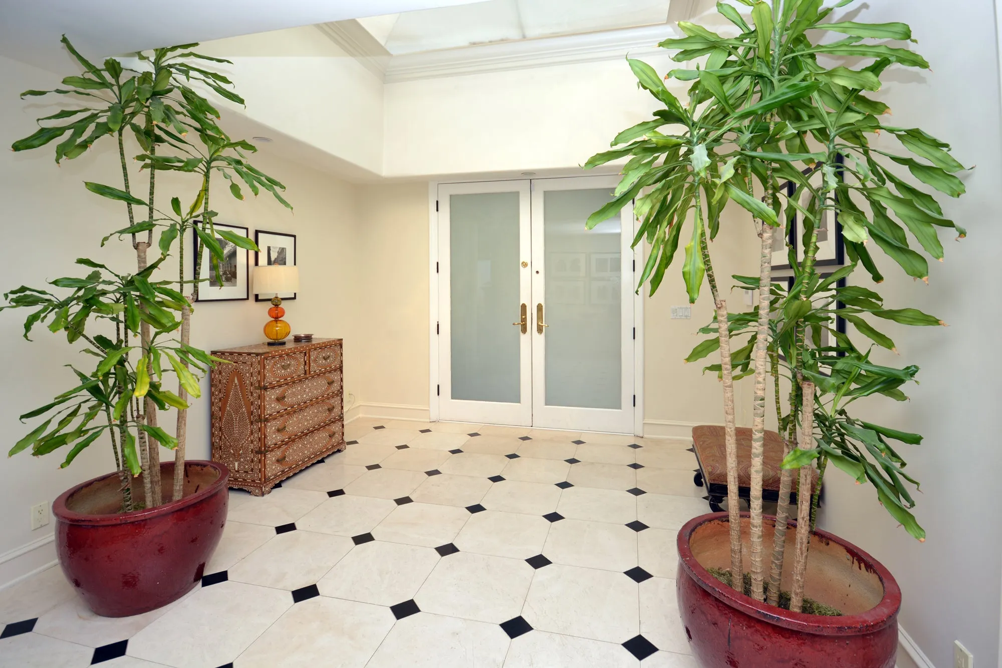 Contemporary Modern - MO2048