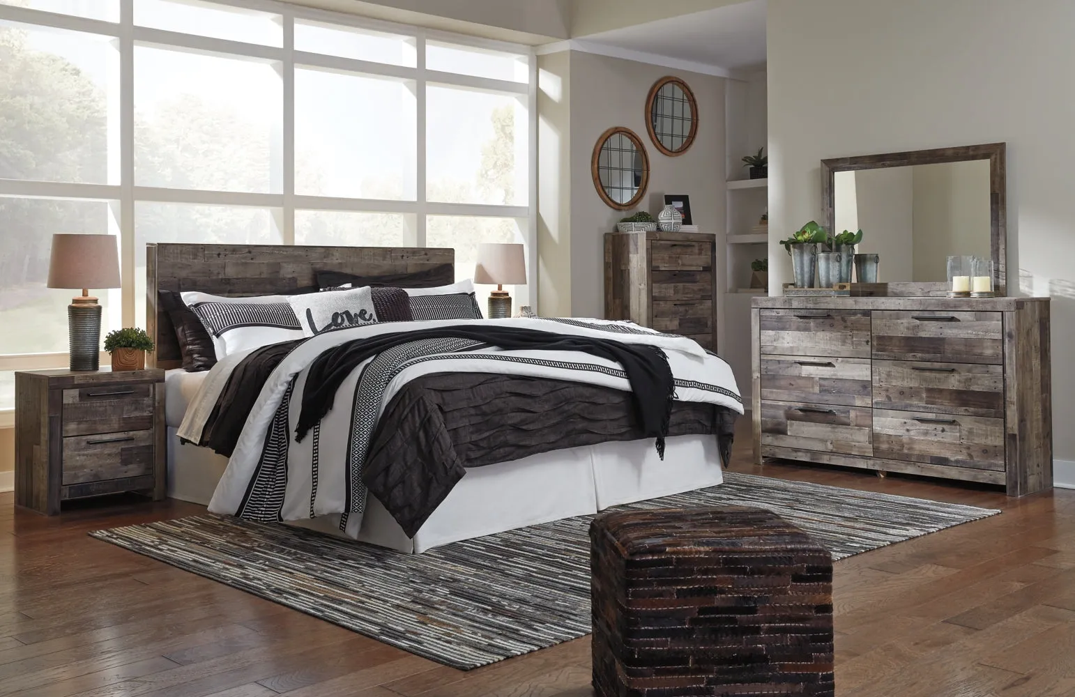 Derekson King Panel Headboard Bed with Mirrored Dresser, Chest and 2 Nightstands