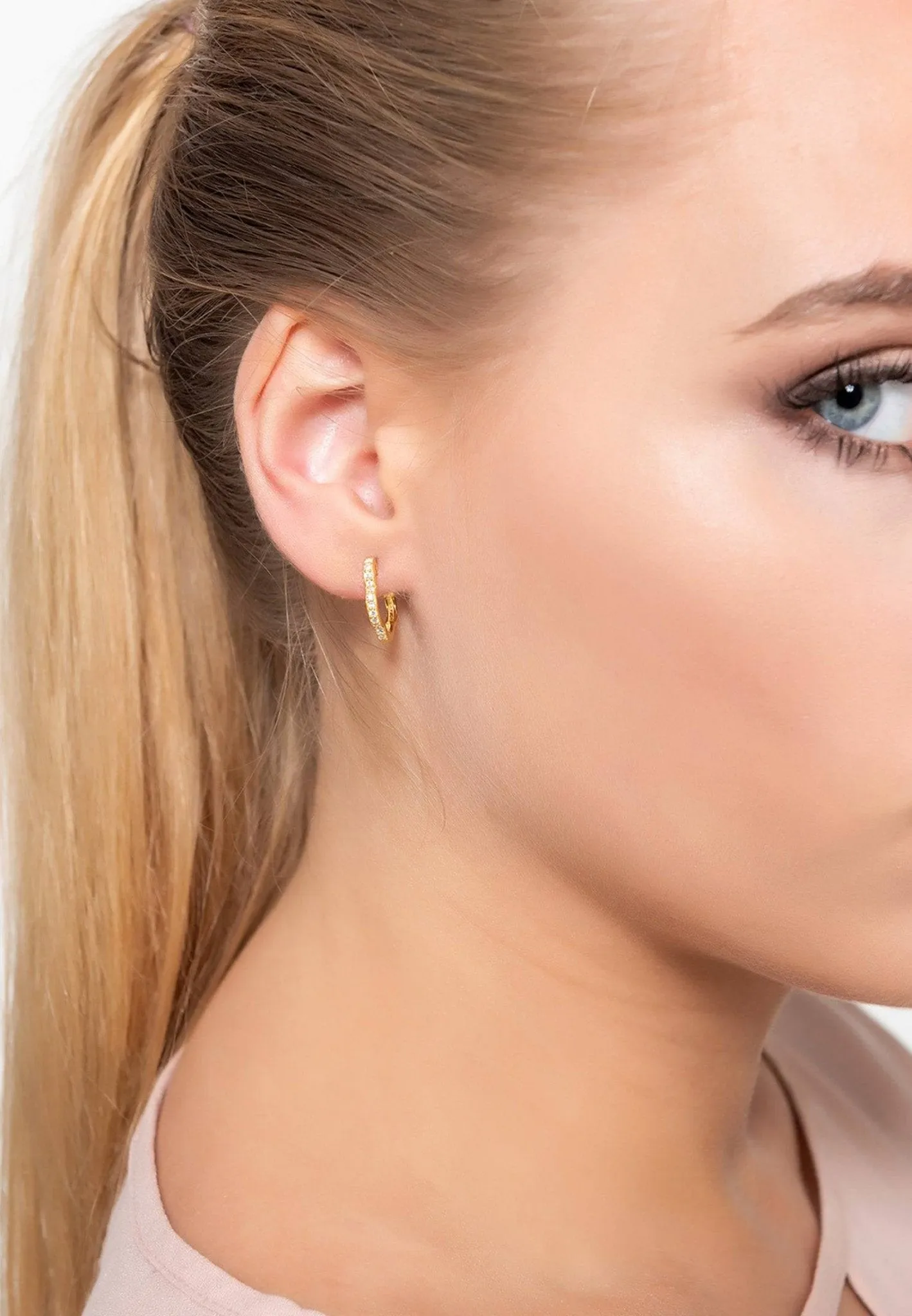 Diamond Flower Clover Huggie Hoop Earrings Rosegold