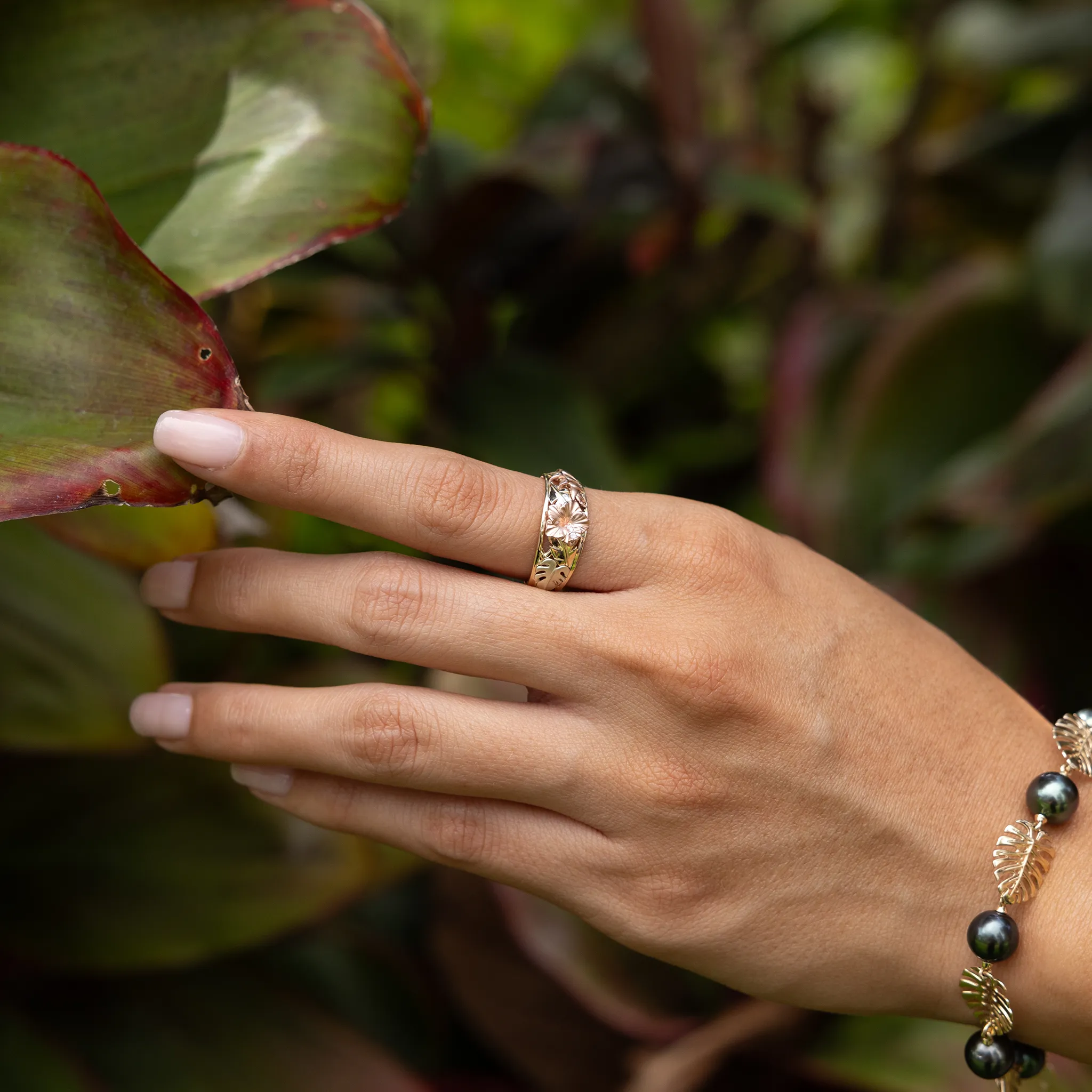 Hawaiian Gardens Hibiscus Ring in Tri Color Gold with Diamonds - 8mm
